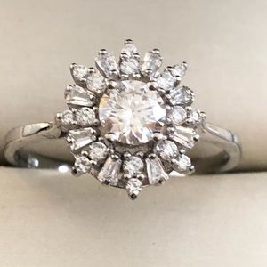 NWOT Sterling Silver Certified Moissanite Starburst Design Ring